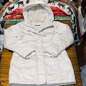 Abercrombie & Fitch Ultra Winter Parka Cream Colored, Sherpa Lined Hood, Small